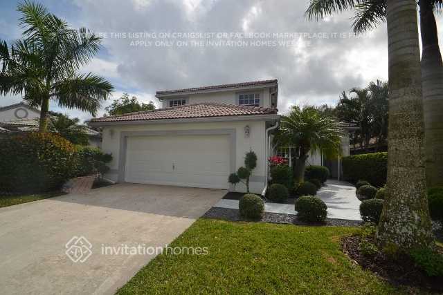 7542 Bristol Bay Ln in Greenacres, FL - Building Photo