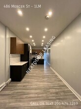 486 Mercer St in Jersey City, NJ - Building Photo - Building Photo