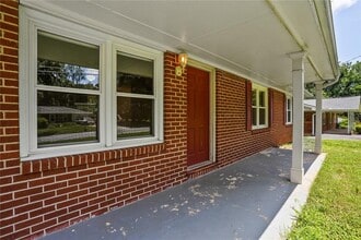 2416 Lakewood Dr NW in Kennesaw, GA - Building Photo - Building Photo