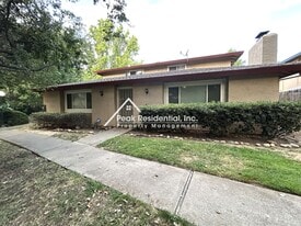 5814 Shadow Creek Dr in Sacramento, CA - Building Photo