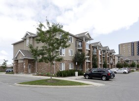 41 Coulter St in Barrie, ON - Building Photo