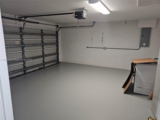 8330 SE Sweet Bay Ave