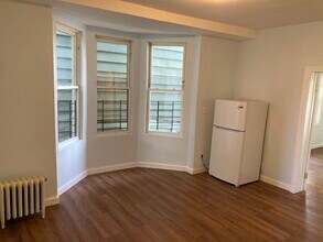 3054 Barker Ave, Unit 2 in Bronx, NY - Foto de edificio - Building Photo