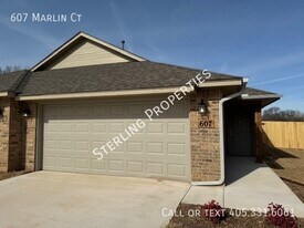607 Marlin Ct in Chickasha, OK - Building Photo