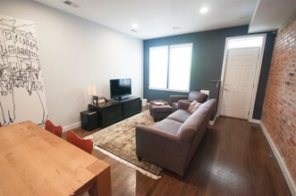 1005 Kenyon St NW in Washington, DC - Building Photo - Building Photo