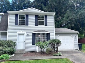 821 Kaiser Rd NW, Unit 4A in Olympia, WA - Building Photo