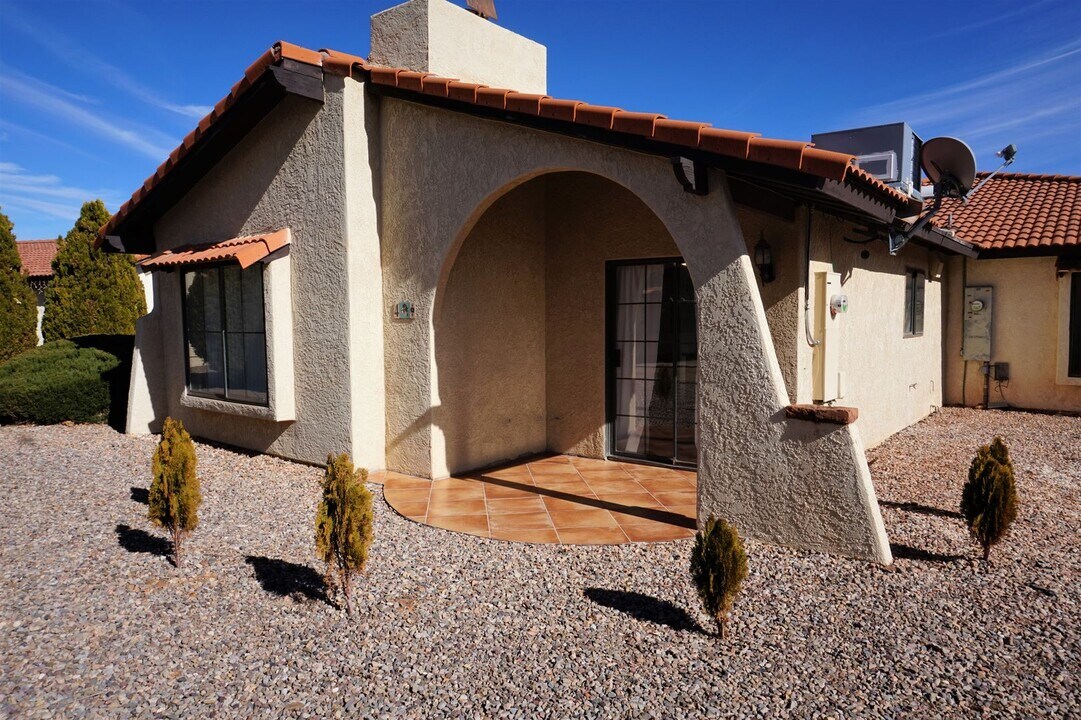 1900 Paseo De La Luna in Sierra Vista, AZ - Building Photo