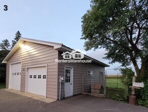 10364 County Rd 17 SE in Delano, MN - Building Photo - Building Photo
