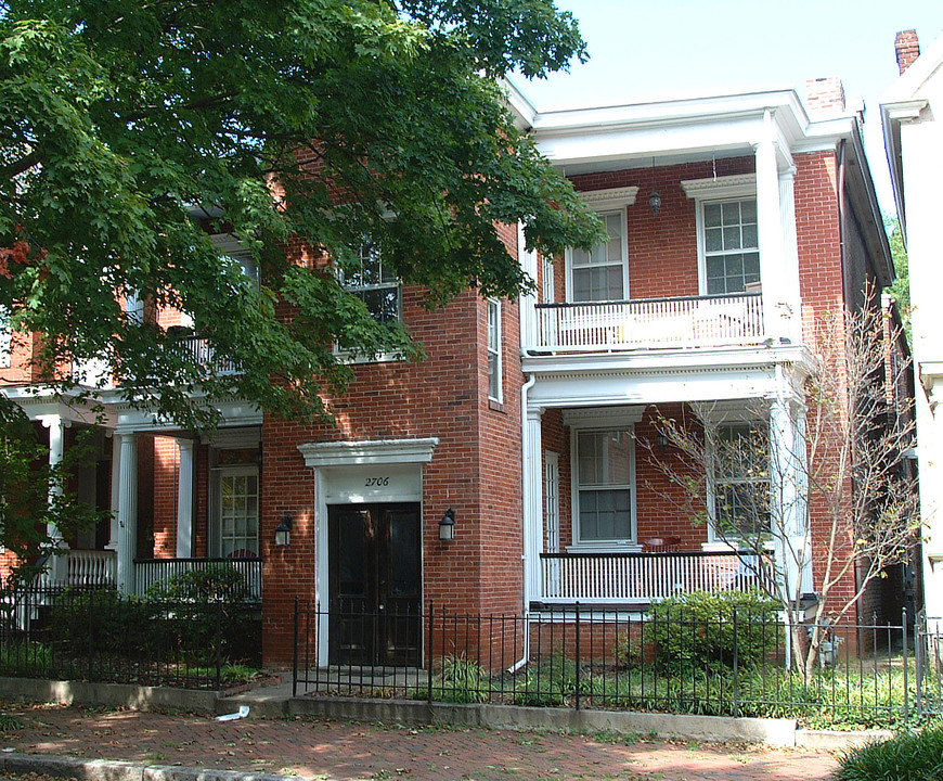 2706 E Grace St in Richmond, VA - Building Photo