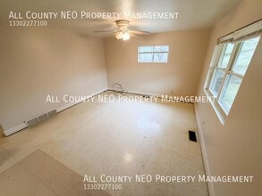 429 Sullivan Ave in Akron, OH - Building Photo - Building Photo