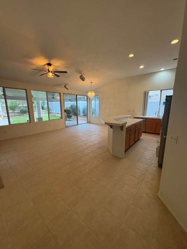 13461 Fairfield Dr in Corona, CA - Building Photo - Building Photo