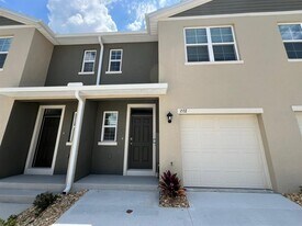 1532 Lumber Ave in Davenport, FL - Building Photo