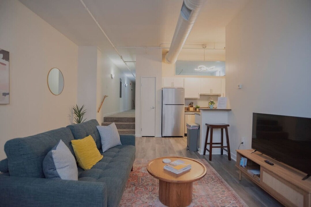 125 W Market St in Indianapolis, IN - Foto de edificio