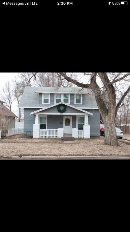 property at 204 SE 2nd St