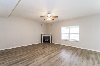 7529 Pipestone Dr in Indianapolis, IN - Building Photo - Building Photo