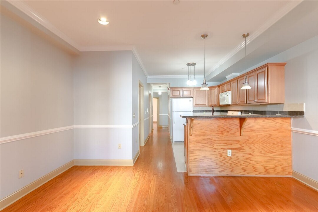 21 St Pauls Ave in Jersey City, NJ - Building Photo