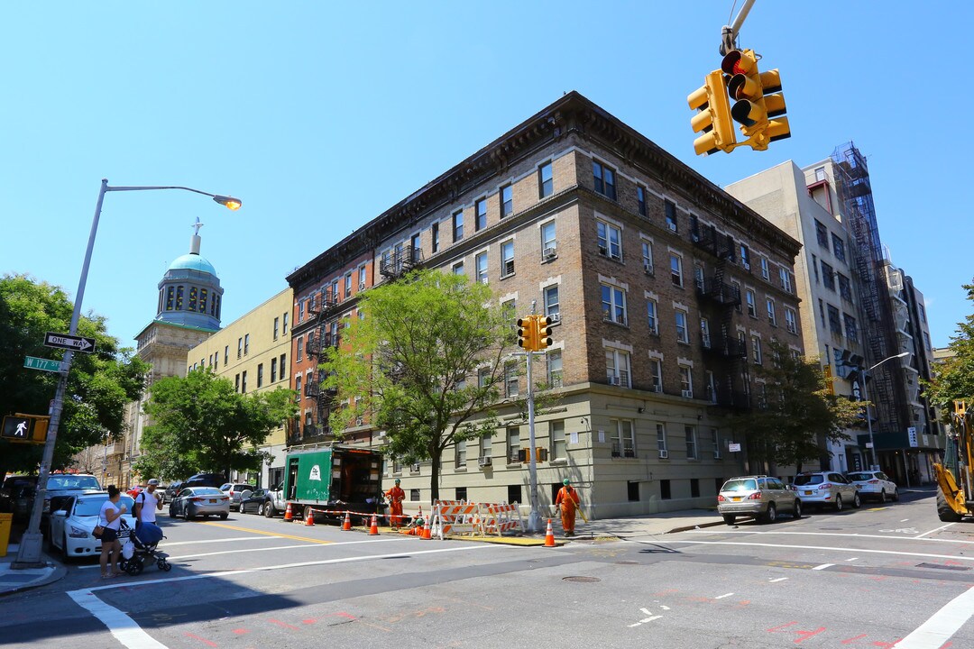 84 Wadsworth Ave in New York, NY - Foto de edificio