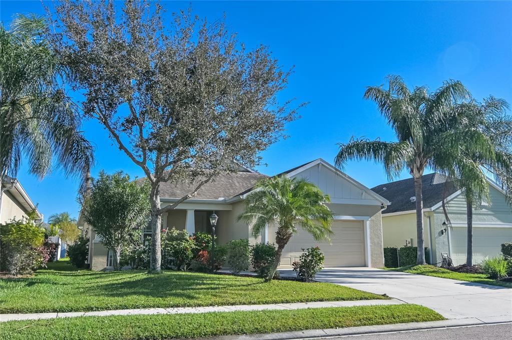 4715 Lake Breeze Terrace in Sarasota, FL - Building Photo