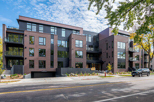 51 France | Boutique Living in Minneapolis, MN - Building Photo