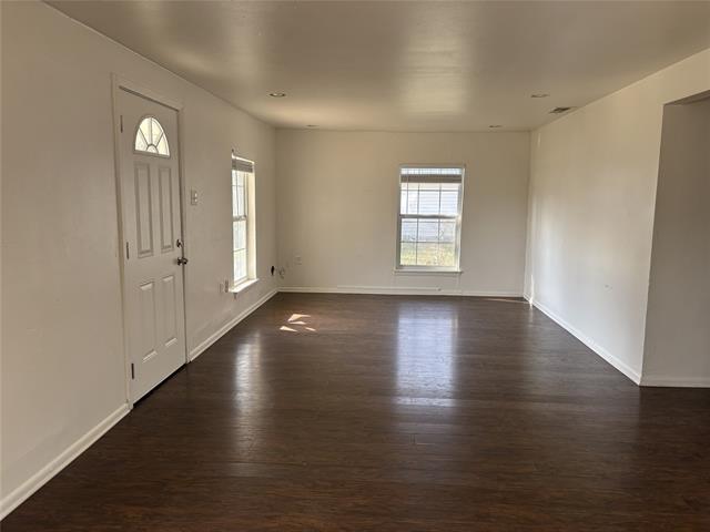 102 W Elm St in Edgewood, TX - Building Photo - Building Photo