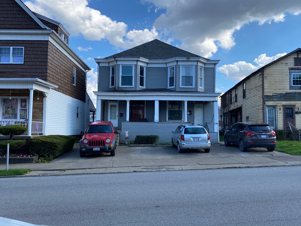 516 S Zane Hwy, Unit .5 in Martins Ferry, OH - Building Photo