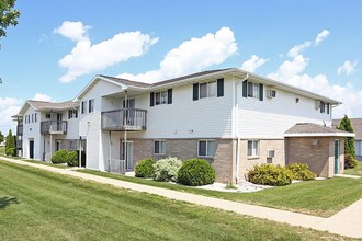 Trail Park Apartments in Kaukauna, WI - Foto de edificio - Building Photo