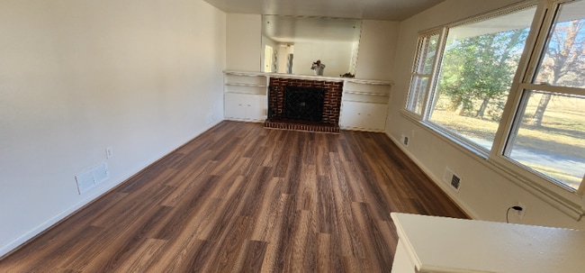 1001 Orchard Way in Silver Spring, MD - Building Photo - Building Photo