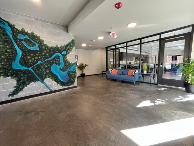 The Current in Eau Claire, WI - Foto de edificio - Building Photo