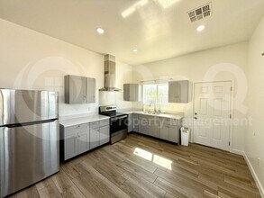 2939 W Polk St in Phoenix, AZ - Building Photo - Building Photo