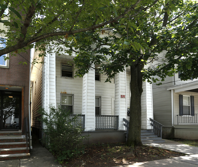 112 Bayard St in New Brunswick, NJ - Foto de edificio - Building Photo