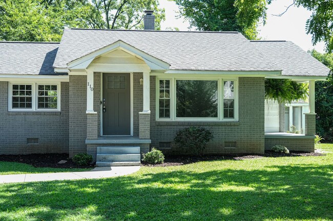110 Hillandale Rd in Greenville, SC - Building Photo - Building Photo