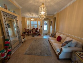 718 Bunker View Dr in Apollo Beach, FL - Building Photo - Building Photo