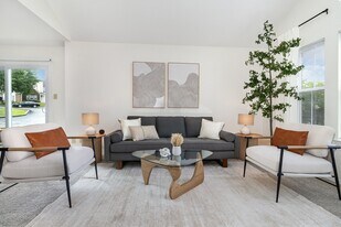 Windridge Townhomes in Florence, KY - Building Photo