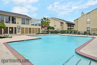 Colonies Landing Apartments in Houston, TX - Foto de edificio - Building Photo