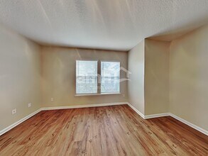 1051 Morning Light Rd in Jacksonville, FL - Building Photo - Building Photo
