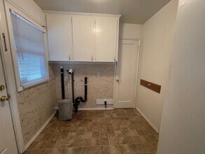941 1st W in Sutherlin, OR - Building Photo - Building Photo