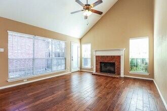 941 Azalia Dr in Lewisville, TX - Building Photo - Building Photo