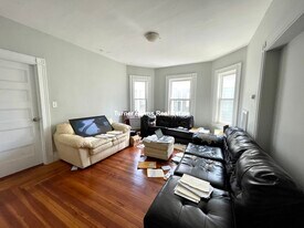 173 Rindge Ave, Unit 2L in Cambridge, MA - Building Photo