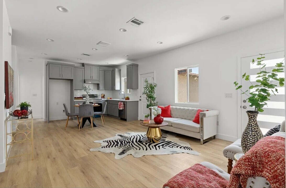 11666 Magnolia St in Garden Grove, CA - Building Photo