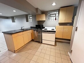 2227 N Clybourn Ave in Chicago, IL - Building Photo - Building Photo