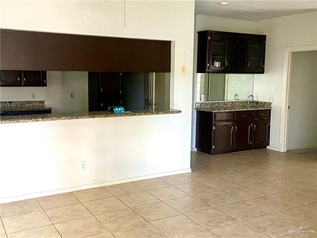 12 San Jacinto St in Mission, TX - Building Photo - Building Photo