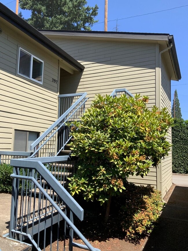property at 297 Country Club Rd