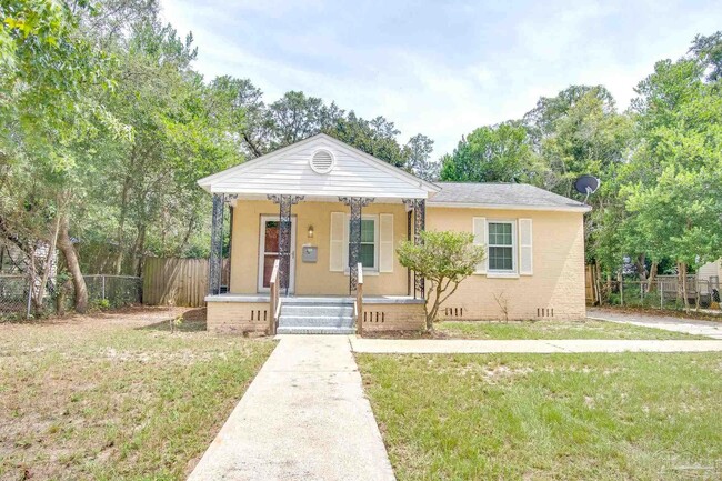 614 W Sunset Ave in Pensacola, FL - Building Photo - Building Photo