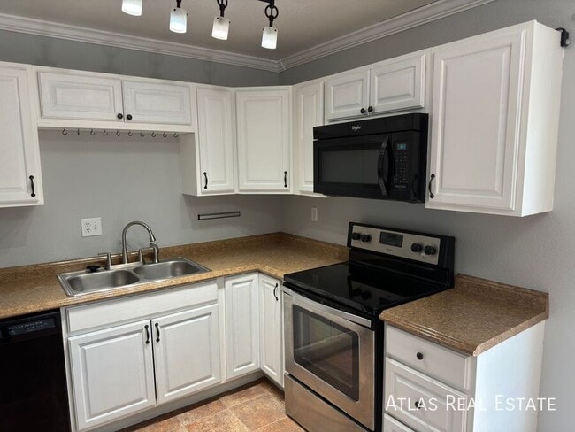 1524 Maxwell St in Colorado Springs, CO - Building Photo - Building Photo