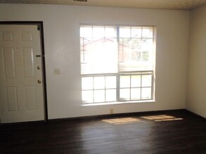 41 Bellevue Dr in Collinsville, IL - Building Photo - Building Photo