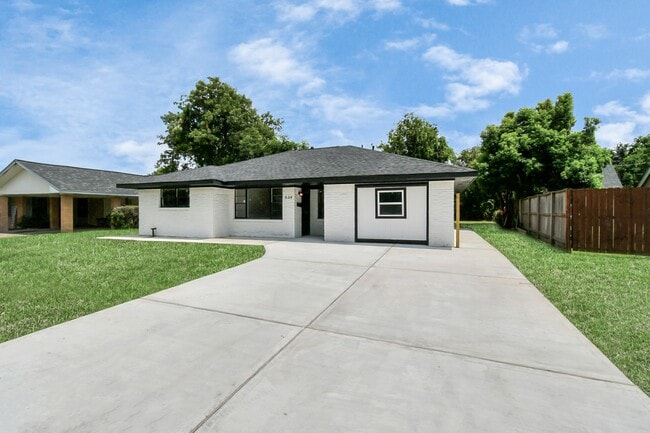 property at 638 Spell St