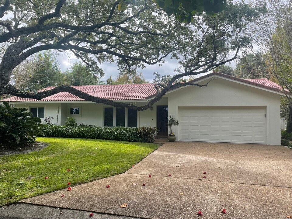 1120 SW 14th Dr in Boca Raton, FL - Building Photo