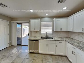 2114 E Caspian Way in San Tan Valley, AZ - Building Photo - Building Photo