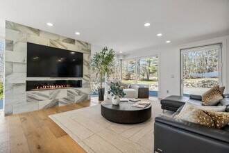 30 Whipple Rd in Lexington, MA - Building Photo - Building Photo