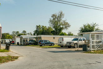 Hermann Oaks in Houston, TX - Building Photo - Building Photo